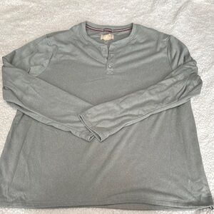 Boston Traders Gray Long Sleeve Tee Soft Fabric Relaxed Fit